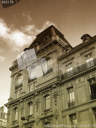 Image of Ancient parisian building