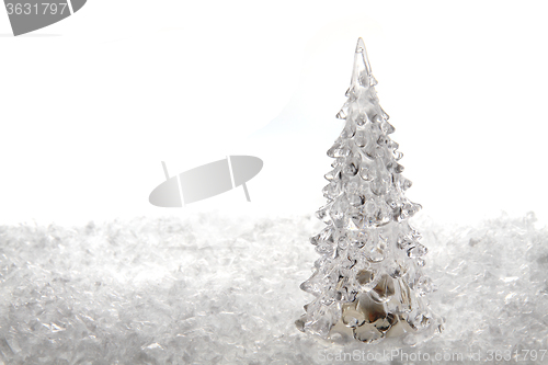Image of christmas tree in the snow\r\n