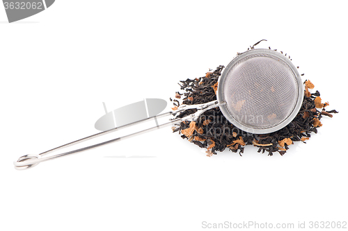 Image of Black dry tea with petals