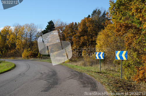 Image of Roadsign arrows