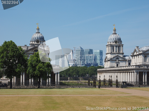 Image of Canary Wharf in London
