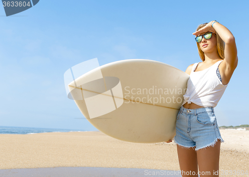 Image of Checking out the waves