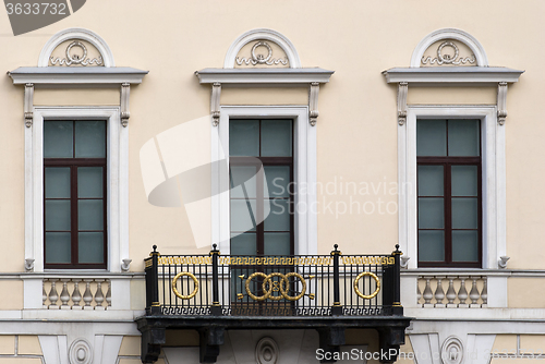 Image of Facade with a balcony.