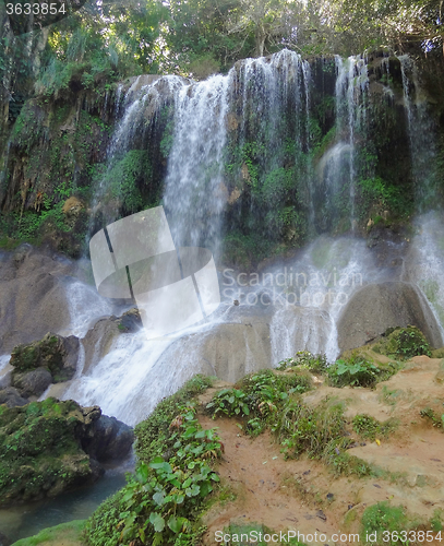 Image of waterfall in Cuba