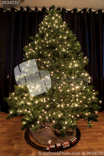 Image of Chistmastree with lights