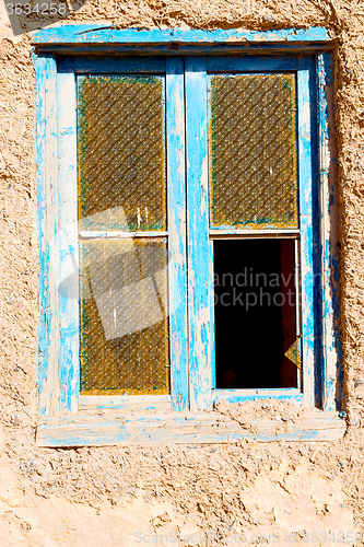 Image of blue window in morocco 