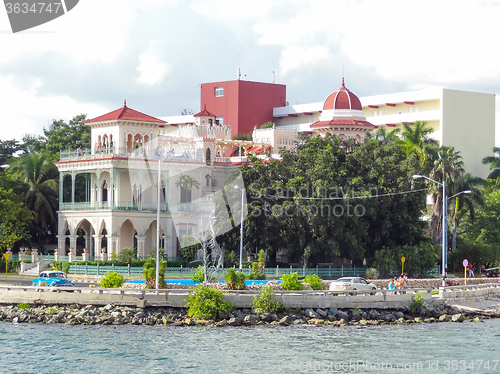 Image of feudal building in Cuba