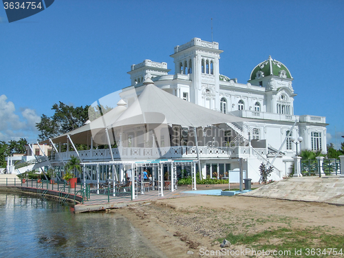 Image of feudal building in Cuba