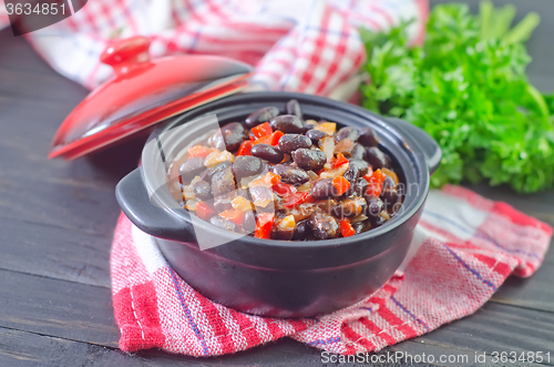 Image of black beans with chili