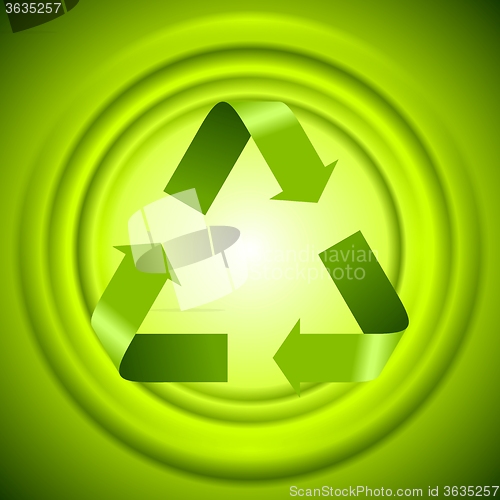 Image of Green recycle logo sign with smooth circles