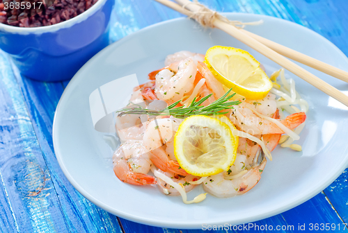 Image of salad with shrimps