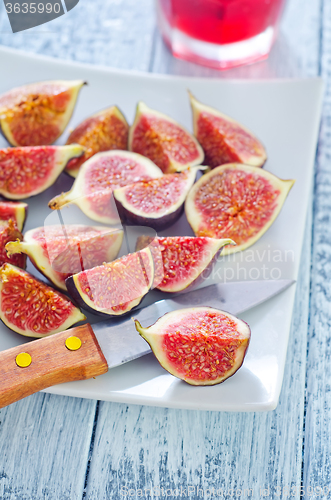 Image of figs and juice