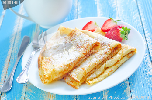 Image of pancakes with strawberry