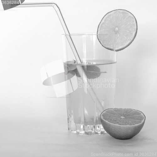 Image of Black and white Cocktail picture