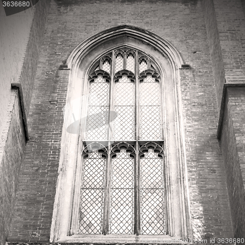Image of old windon in england london brick and glass the wall 