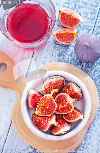 Image of figs and juice