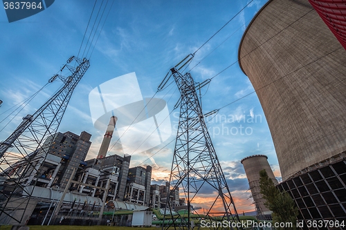 Image of Huge Power plant producing heat