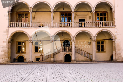 Image of Wawel castle courtyard