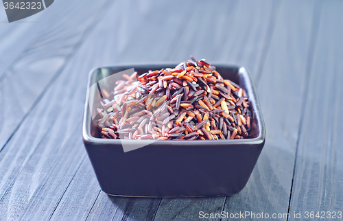 Image of raw rice