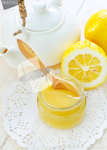 Image of honey and lemons