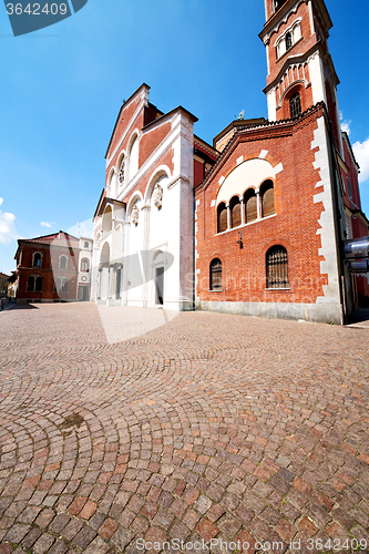 Image of  exterior  architecture in italy europe sunlight