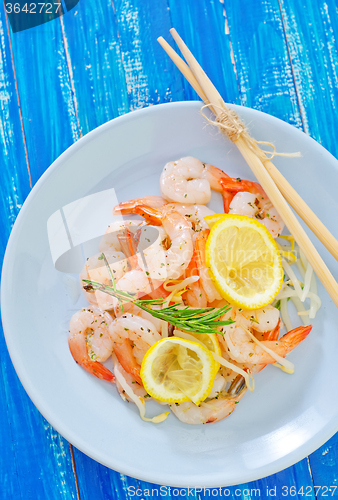 Image of salad with shrimps