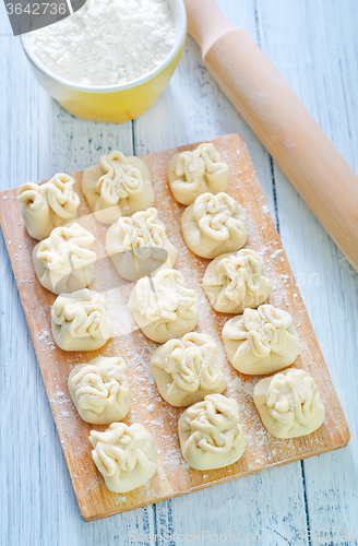 Image of raw khinkali