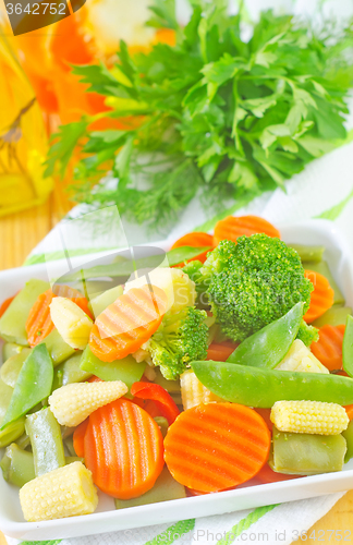 Image of raw vegetables, mix vegetables