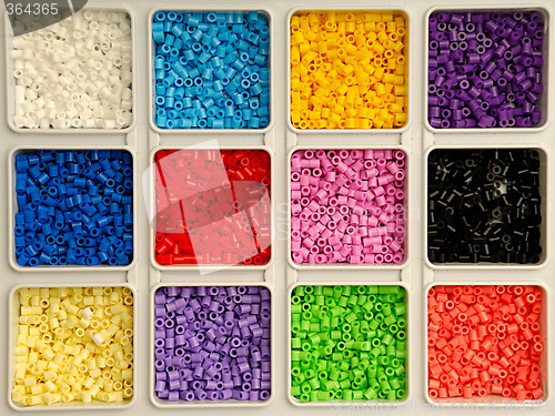 Image of Toy pearls in many colors