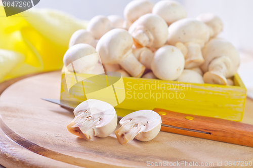 Image of raw mushroom