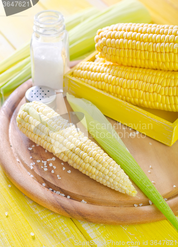 Image of boiled corn with salt