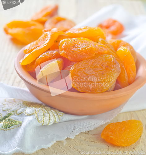 Image of dried apricots