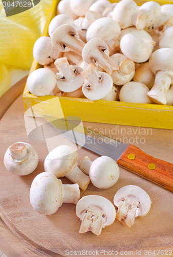 Image of raw mushroom