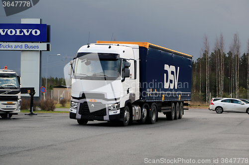 Image of Renault Trucks T Semi on Demo Drive Event