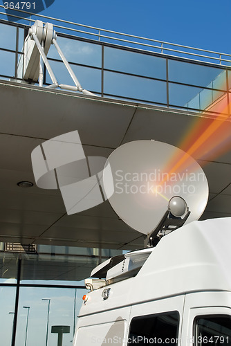 Image of Mobile satellite dish and beam