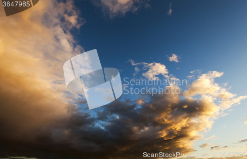 Image of sky with clouds 