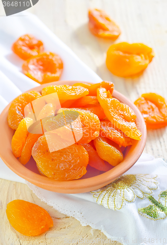 Image of dried apricots