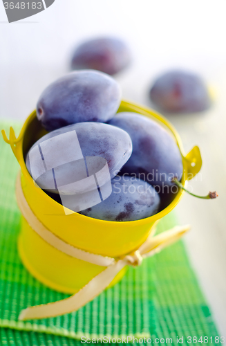 Image of plums