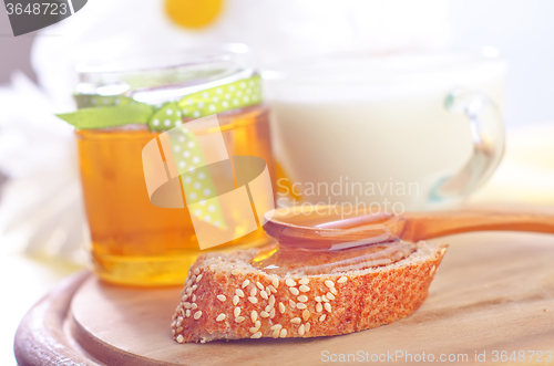 Image of honey and bread