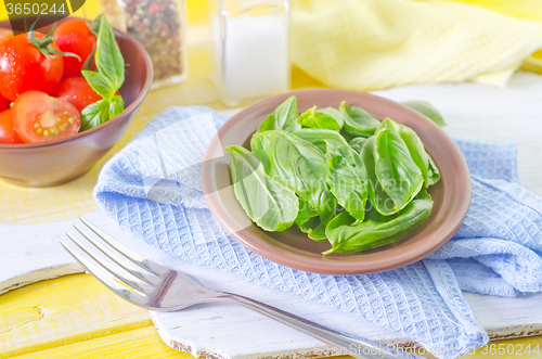 Image of basil and tomato