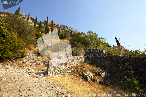 Image of ruins of the fortress  