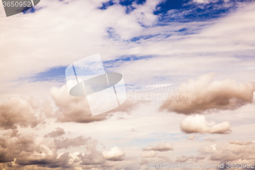 Image of cloudy sky .  photographed  