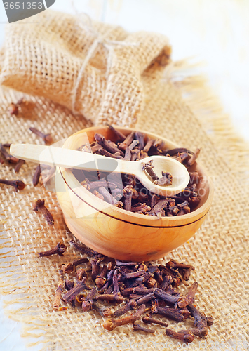 Image of cloves