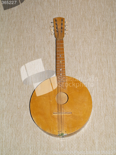 Image of old mandolin