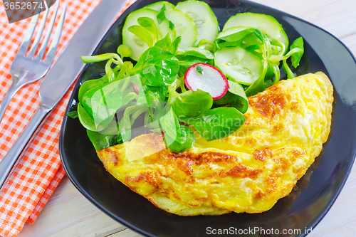 Image of omelette with salad
