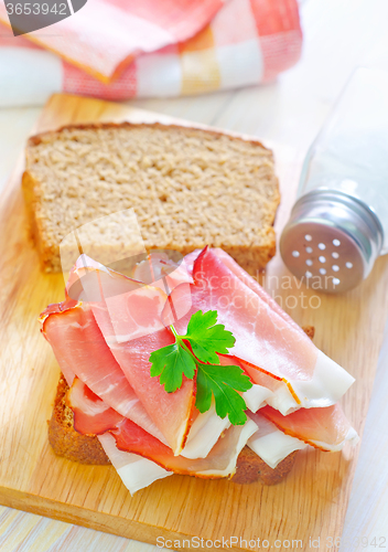 Image of sandwich with ham