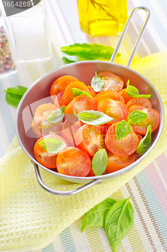 Image of salad from tomato