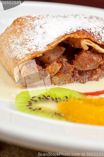 Image of Apple strudel closeup