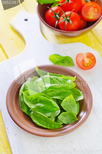 Image of basil and tomato