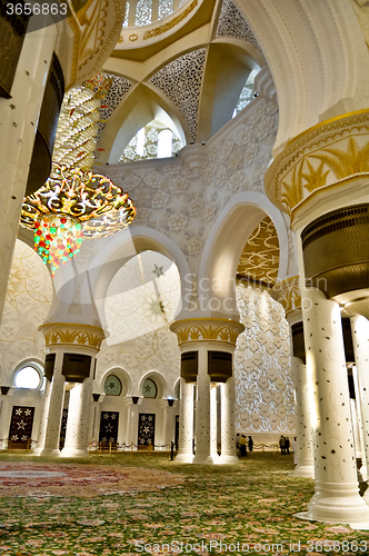 Image of the Sheikh Zayed Grand Mosque